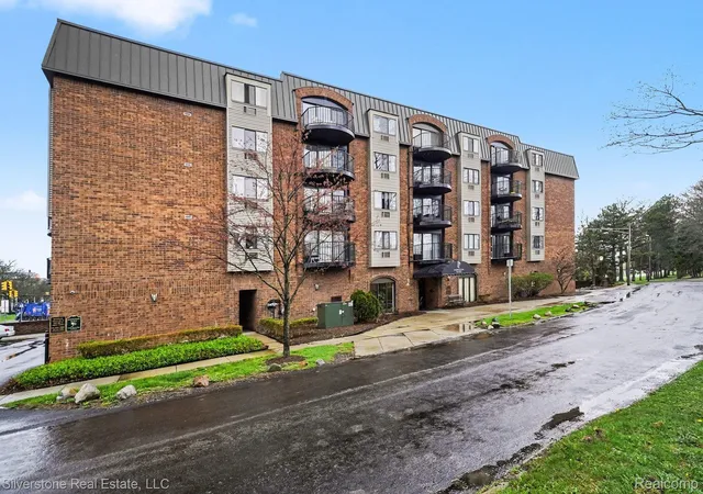 Homes for sale in Birmingham City Oakland, MI | 35300 Woodward Ave, Birmingham City Oakland, MI 48009 | MLS# 20261026347
