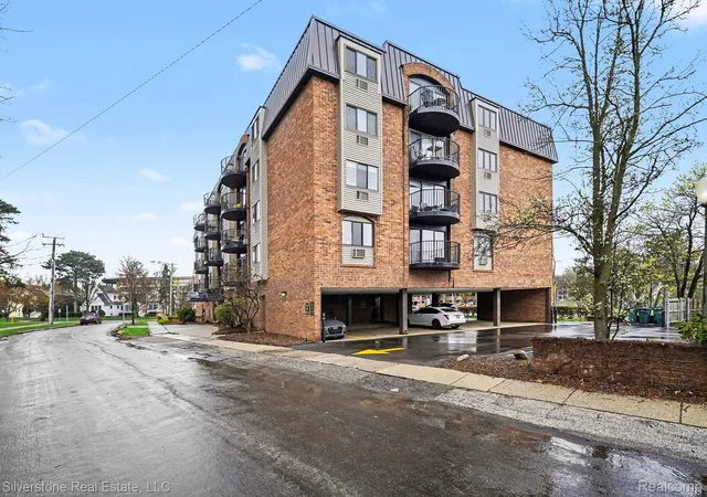 2nd image of 35300 Woodward Ave, Birmingham, MI 48009