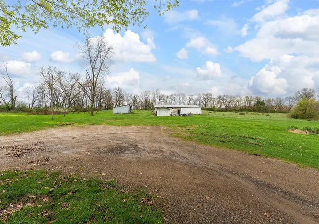 43rd image of 23476 Jefferson Center St, Cassopolis, MI 49031 | MLS# 69026016413