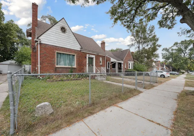 2nd image of 17360 Mansfield St, Detroit, MI 48235 | MLS# 81026016468