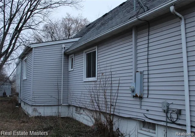 Homes for sale in Fort Gratiot, MI | 4463 Fairway Dr, Fort Gratiot, MI 48059 | MLS# 20261026469