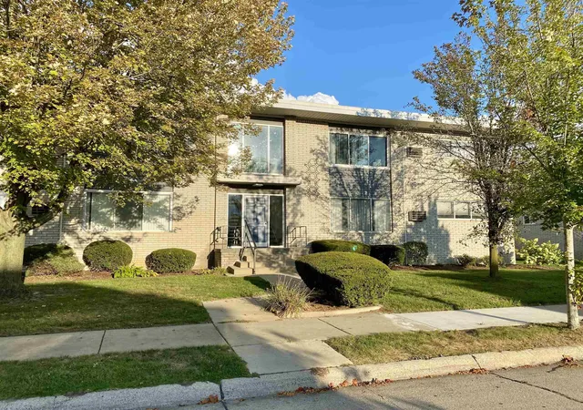 Homes for sale in Royal Oak, MI | 4840 Briarwood Ave, Royal Oak, MI 48073 | MLS# 58050204752