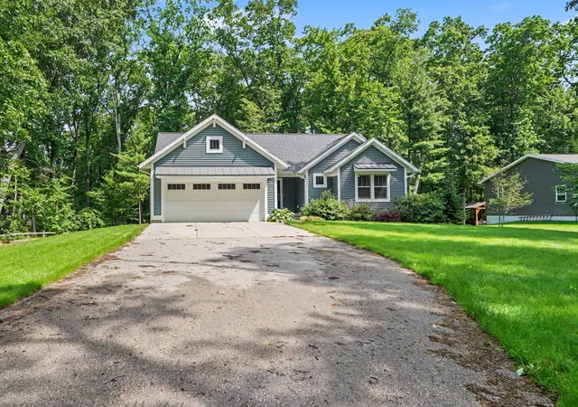 1st image of 14347 Johnson St, Grand Haven, MI 49417 | MLS# 65026016528