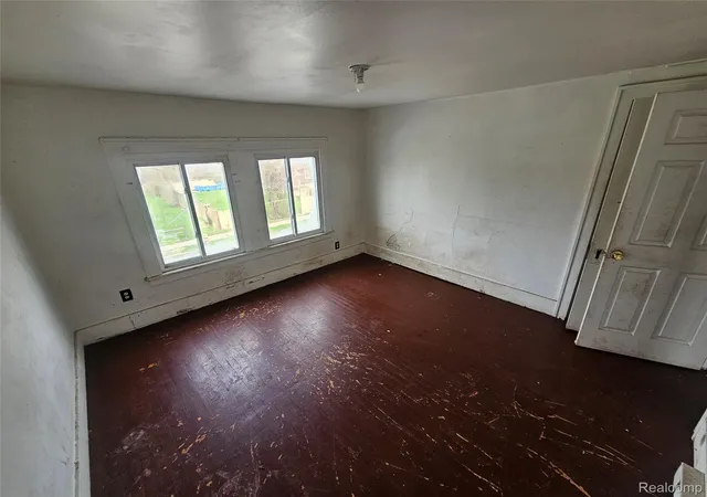 Photo 3 of Single family home for sale at 8086 Almont St, Detroit, MI 48234 | MLS# 20261026603 | Listing updated on 2026-07-17