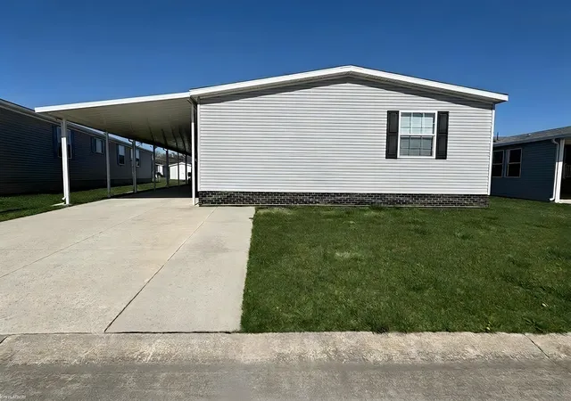 2nd image of 37151 Millstone Trl, New Haven, MI 48048 | MLS# 58050204799