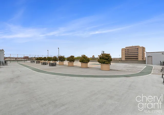 Homes for sale in Grand Rapids, MI | 158 Campau Circle, Grand Rapids, MI 49503 | Houzeo