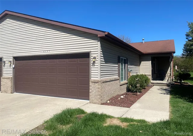 Homes for sale in Grand Blanc, MI | 5057 Sandalwood Dr, Grand Blanc, MI 48439 | MLS# 20261026757
