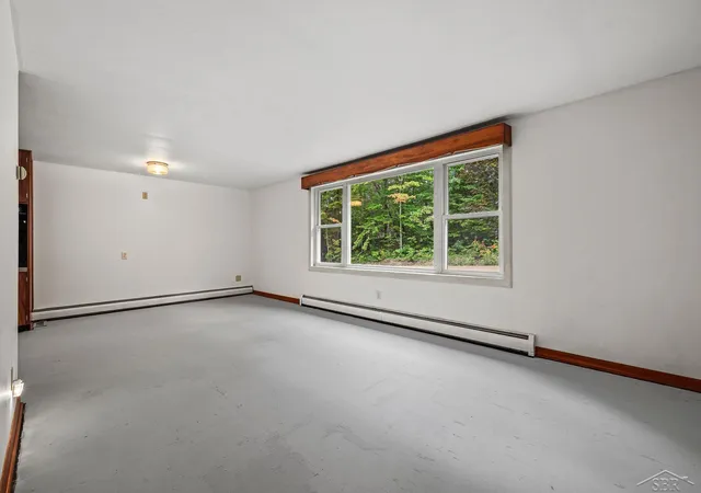 3rd image of 20686 Lakola Rd, Tustin, MI 49688 | MLS# 61050204817