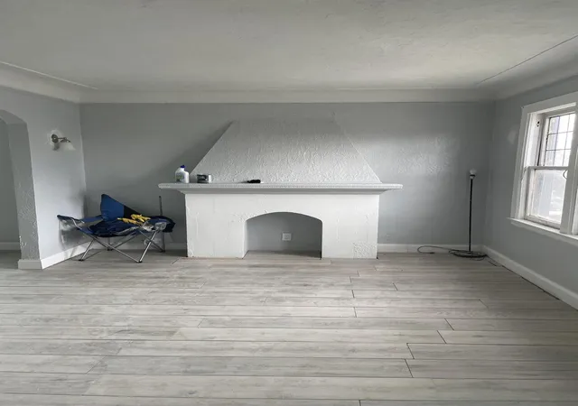 Listing Photo 4 - Condo for sale in building located at 15341 Cherrylawn St, Detroit, MI 48238
