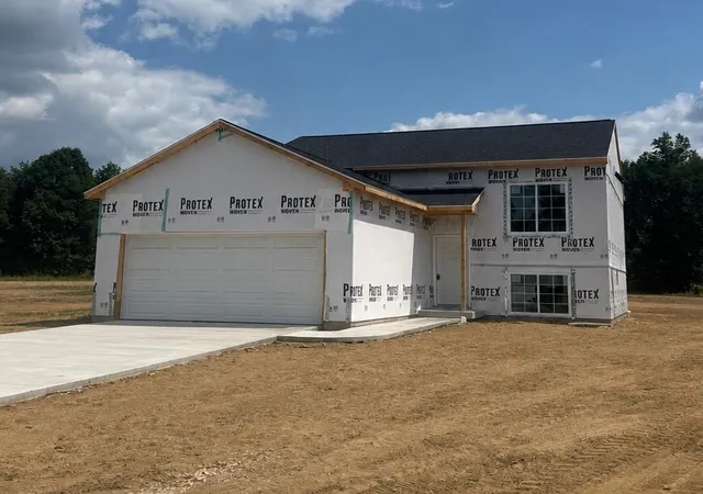2nd image of 18296 Loganwood Trl, Pennfield Charter Township Calhoun, MI 49017 | MLS# 66026016620
