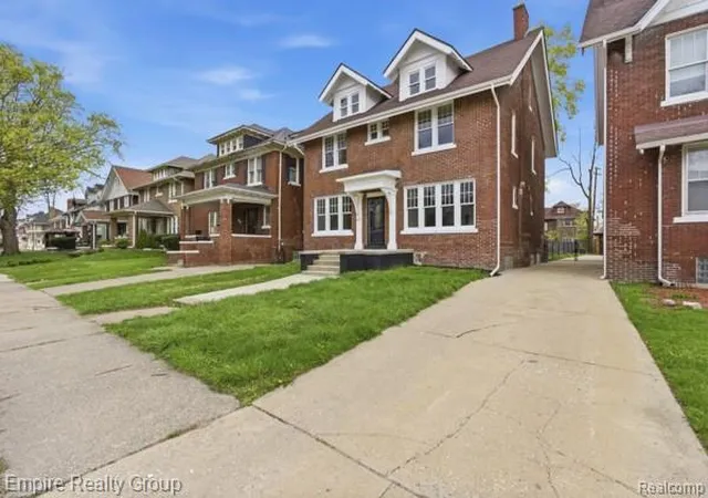 Photo 3 of Single family home for sale at 1451 Edison St, Detroit, MI 48206 | MLS# 20261026999 | Listing updated on 2026-09-09