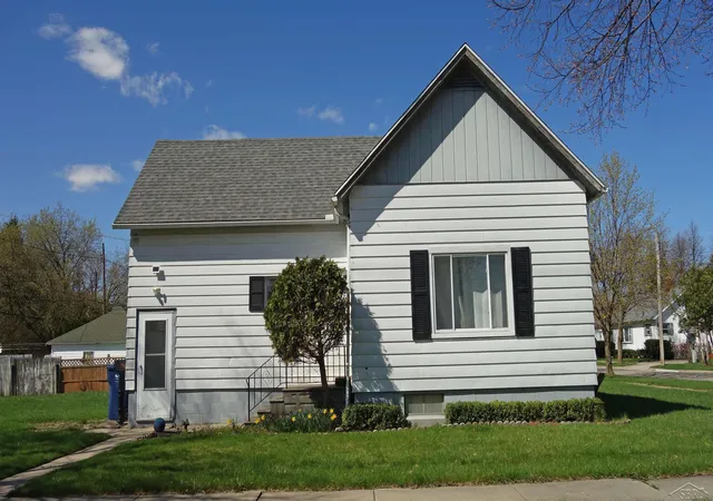 Photo 1 of Sale Pending at 1013 18th Street, Bay City, MI 48708 | MLS# 61050204922 | Listing updated on 2026-07-28