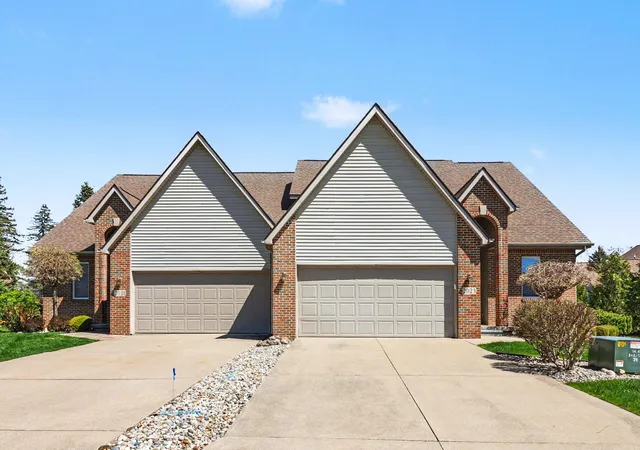 Photo 2 of Condo for sale at 2023 Golfcrest Dr #5, Davison, MI 48423 | MLS# 81026016912 | Listing updated on 2026-05-19