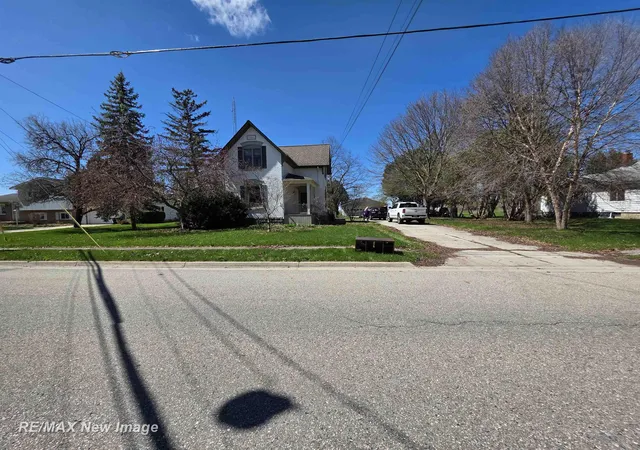 2nd image of 184 S Main St, Elkton, MI 48731 | MLS# 61050204979