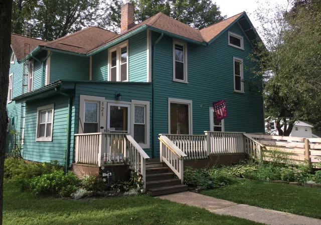 Homes for sale in Reading City Hillsdale, MI | 121 W State St, Reading City Hillsdale, MI 49274 | MLS# 53026016927