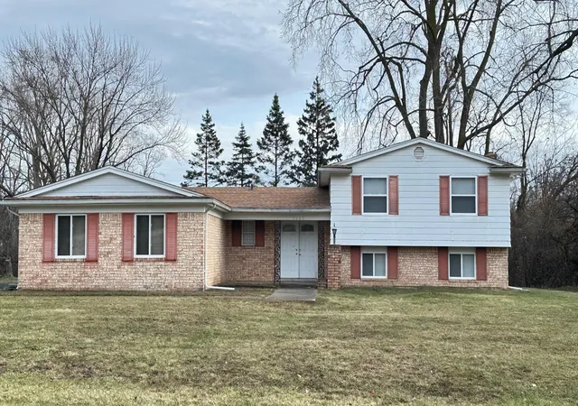Photo 1 of Single family home for sale at 2665 Peterboro Rd, West Bloomfield, MI 48323 | MLS# 81026016952 | Listing updated on 2026-07-24