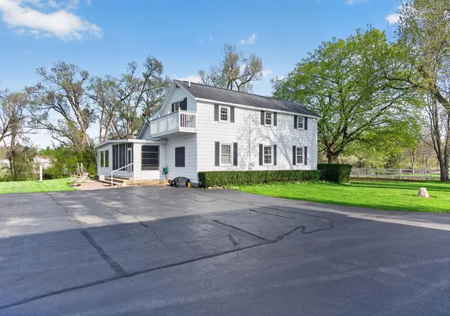 1st image of 6231 Moon Lake Rd, Jackson, MI 49201 | MLS# 55026016995
