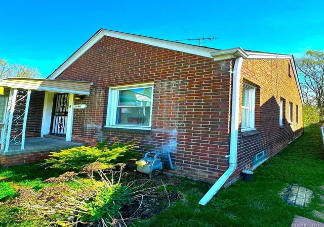 Photo 3 of Single family home for sale at 15480 Saratoga St, Detroit, MI 48205 | MLS# 20261027448 | Listing updated on 2026-07-06