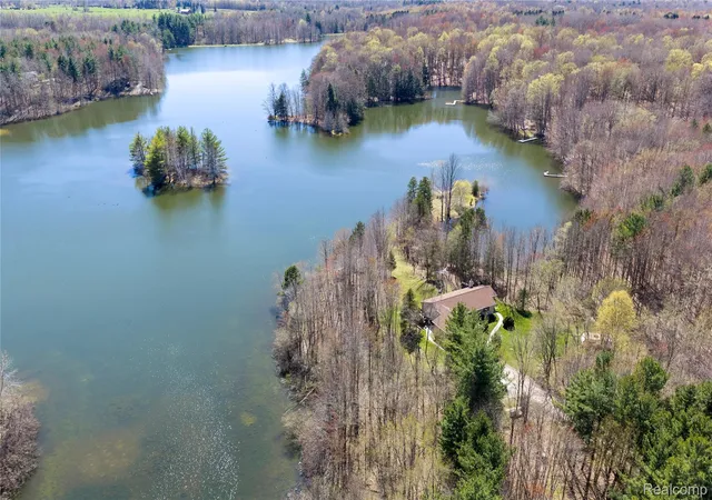 Homes for sale in Mayville, MI | 3788 Murray Rd, Mayville, MI 48744 | MLS# 20261027455