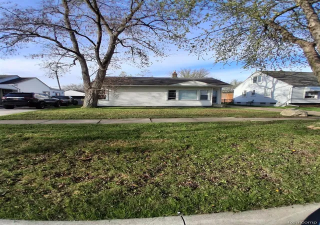 Homes for sale in St Clair Shores City Macomb, MI | 22301 Lange St, St Clair Shores City Macomb, MI 48080 | MLS# 20261027484