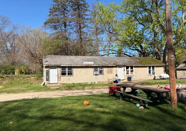 Photo 3 of Multi family home for sale at 2394 Yankee St, Niles, MI 49120 | MLS# 69026017058 | Listing updated on 2026-06-08