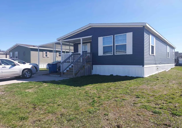 2nd image of 2278 Friendship Dr, Traverse City, MI 49686 | MLS# 78080067211