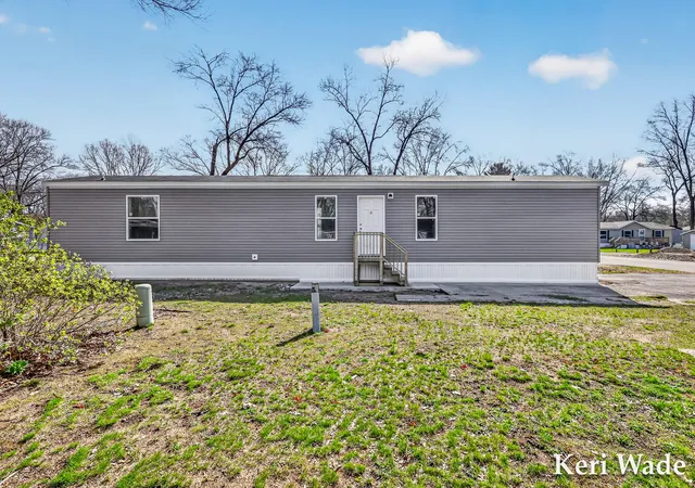 Photo 2 of Single family home for sale at 2359 Maple St, Twin Lake, MI 49457 | MLS# 71026017172 | Listing updated on 2026-06-17