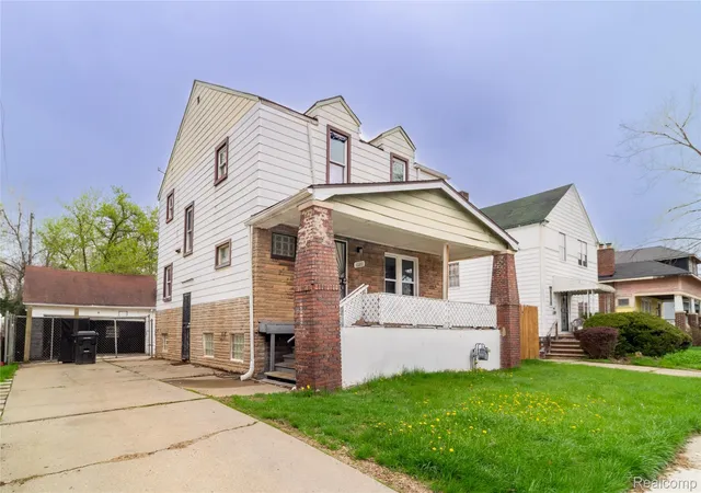 Photo 3 of Single family home for sale at 16881 Burgess, Detroit, MI 48219 | MLS# 20261027696 | Listing updated on 2026-09-11