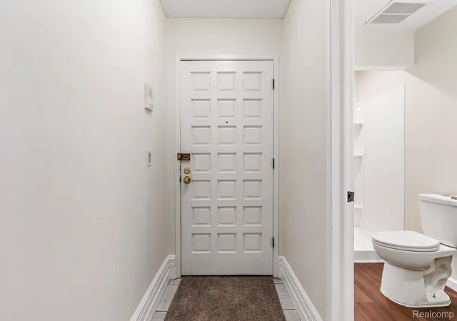 Photo 2 of Condo for sale at 1680 Cliffs Landing #302E, Ypsilanti, MI 48198 | MLS# 20261027718 | Listing updated on 2026-09-30