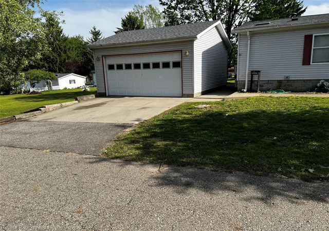 Homes for sale in Croswell, MI | 2218 Brent St #63, Croswell, MI 48422 | MLS# 20261027740