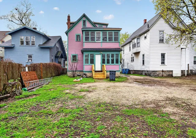 4th image of 417 Locust St #1 & 2, Kalamazoo, MI 49007 | MLS# 66026017298