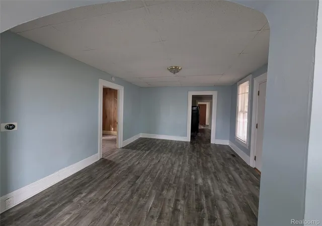 Photo 3 of Multi family home for sale at 220 W Park St, Lapeer, MI 48446 | MLS# 20261027917 | Listing updated on 2026-10-10