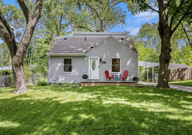 Photo 4 of Single family home for sale at 2657 Elmwood Ave, Ann Arbor, MI 48104 | MLS# 81026017467 | Listing updated on 2026-05-05