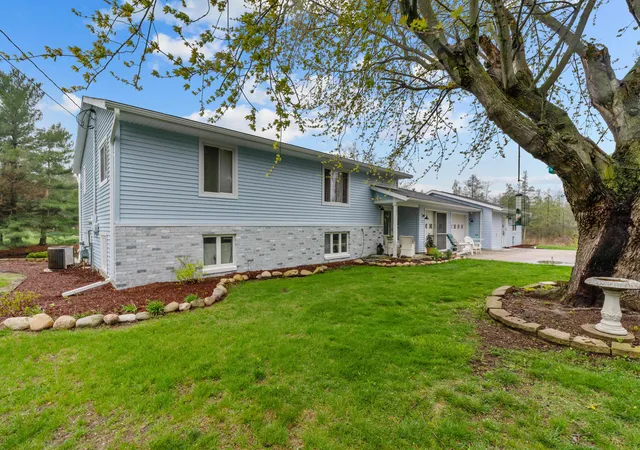 2nd image of 3412 Briar, Osseo, MI 49266 | MLS# 53026017569