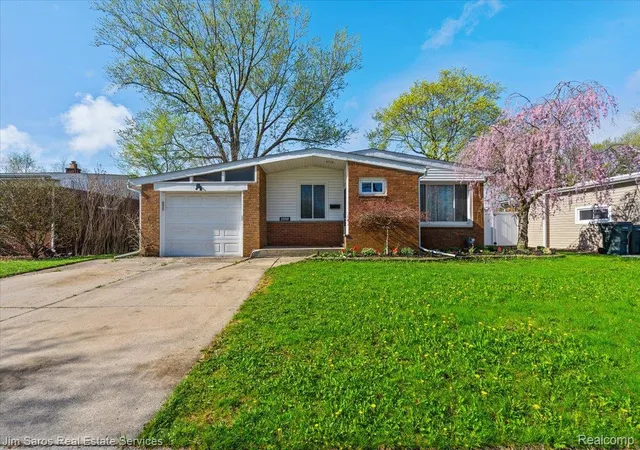 Homes for sale in St Clair Shores City Macomb, MI | 22518 Sunnyside St, St Clair Shores City Macomb, MI 48080 | MLS# 20261028059