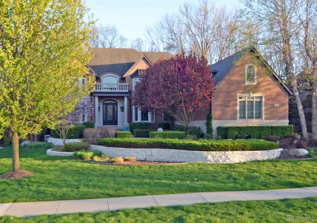 Photo 1 of Mansion for sale at 1867 Lincolnshire Dr, Rochester Hills, MI 48309 | MLS# 20261028075 | Listing updated on 2026-07-06