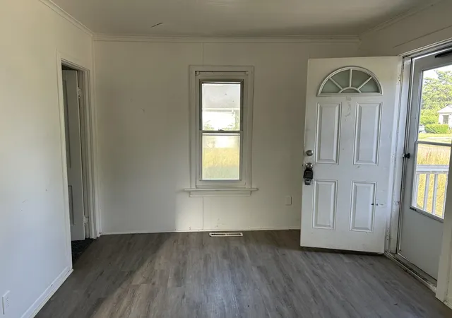 Photo 3 of Multi family home for sale at 822 Campbell St, Flint, MI 48507 | MLS# 66026017633 | Listing updated on 2026-07-02