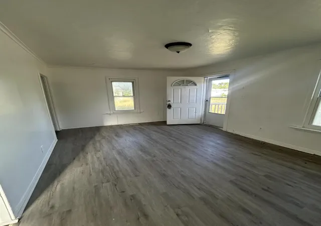 Photo 4 of Multi family home for sale at 822 Campbell St, Flint, MI 48507 | MLS# 66026017633 | Listing updated on 2026-07-02