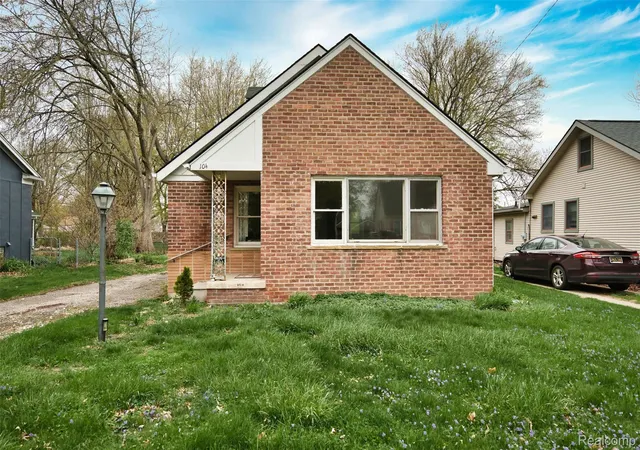 Homes for sale in Clawson City Oakland, MI | 104 Leroy Ave, Clawson City Oakland, MI 48017 | MLS# 20261028113