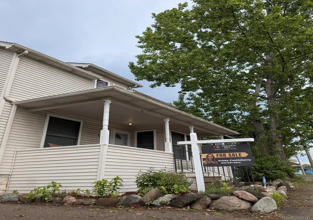Homes for sale in Flint City Genesee, MI | 1108 S Grand Traverse St, Flint City Genesee, MI 48502 | MLS# 20261028123