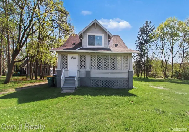 1st image of 6023 Wayne Rd, Romulus, MI 48174 | MLS# 20261028228