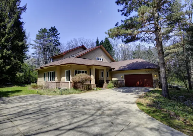 2nd image of 3678 W Primilia Ln, Jackson, MI 49201 | MLS# 55026017766