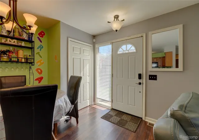 Photo 3 of Condo for sale at 20522 Longwood Dr, Clinton Township, MI 48038 | MLS# 20261028271 | Listing updated on 2026-10-07