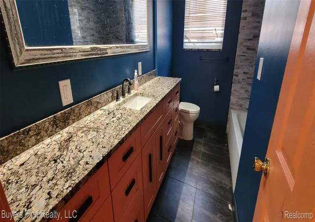 Photo 2 of Single family home for sale at 15705 Hilton St, Southfield, MI 48075 | MLS# 20261028308 | Listing updated on 2026-09-04