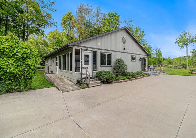 Photo 1 of Single Family Residence at 6976 S 80th Avenue, Rothbury, MI 49452 | MLS# 71026017839 | | Sold on 2026-06-17