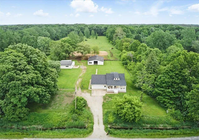 Photo 3 of Single family home for sale at 13485 S Block Rd, Birch Run, MI 48415 | MLS# 58050205356 | Listing updated on 2026-08-26