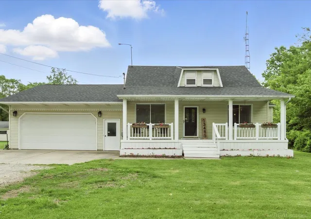 Photo 3 of Single family home for sale at 13485 S Block Rd, Birch Run, MI 48415 | MLS# 58050205356 | Listing updated on 2026-08-26