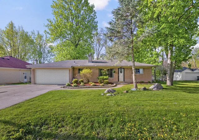1st image of 950 Gallaland Ave, Rochester Hills, MI 48307 | MLS# 81026017888
