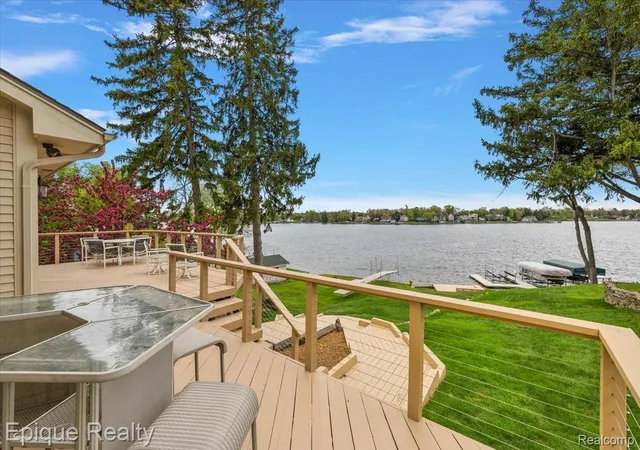 Photo 3 of Single family home for sale at 4521 Parnell Dr, Clarkston, MI 48346 | MLS# 20261028390 | Listing updated on 2026-07-28