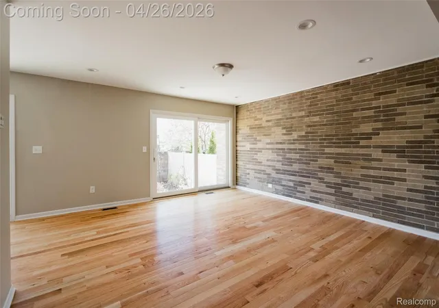 4th image of 2011 Thornhill Pl, Detroit, MI 48207 | MLS# 20261028417